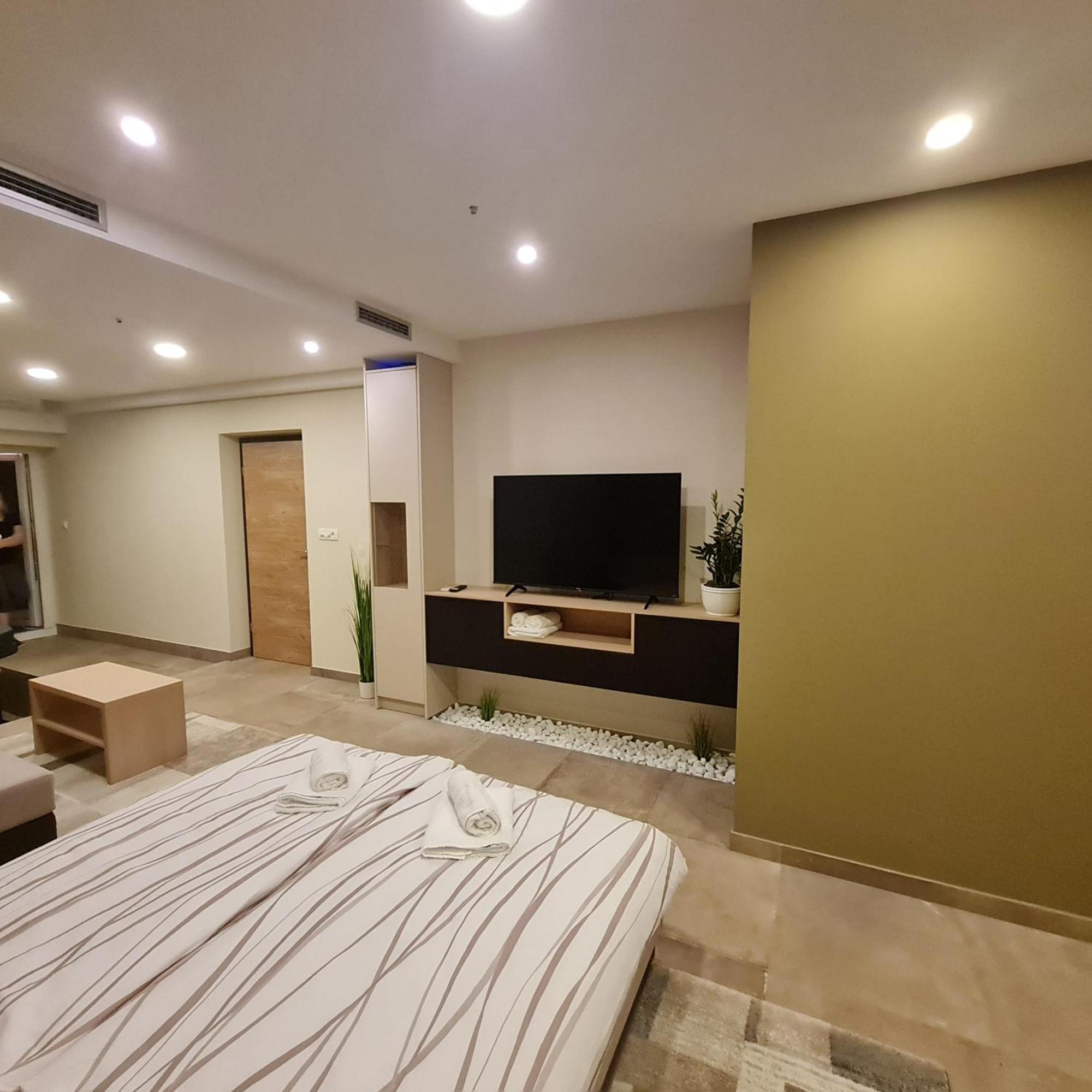 Gostilna S Prenocisci Pav Hotel Rakek Екстериор снимка