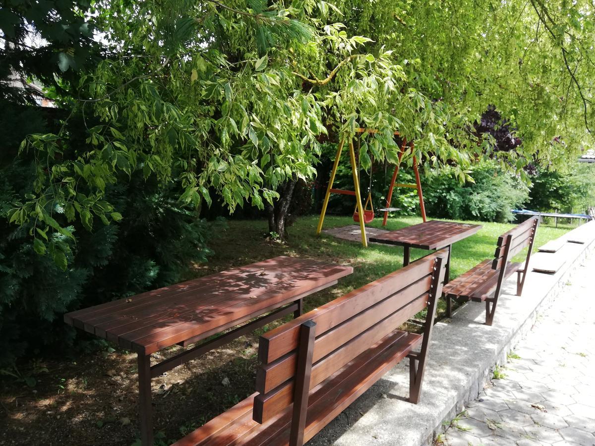 Gostilna S Prenocisci Pav Hotel Rakek Екстериор снимка