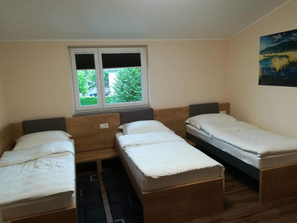 Gostilna S Prenocisci Pav Hotel Rakek Екстериор снимка